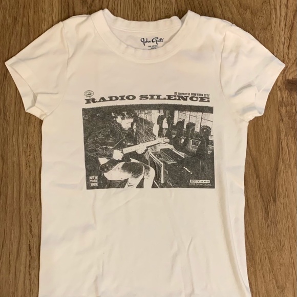 Brandy Melville Tops - Brandy Melville Baby Tee